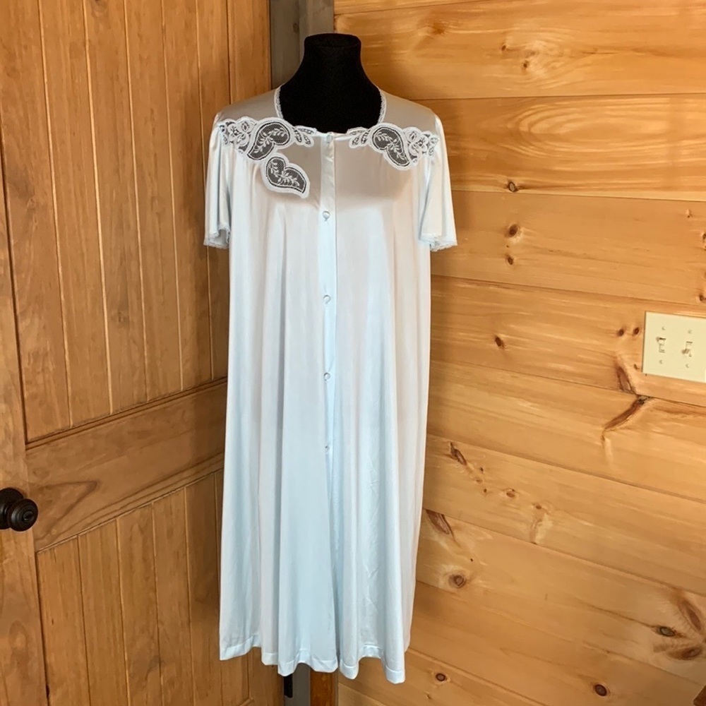 Vintage Vanity Fair powder blue nylon robe Size Large - Picture 11 of 11